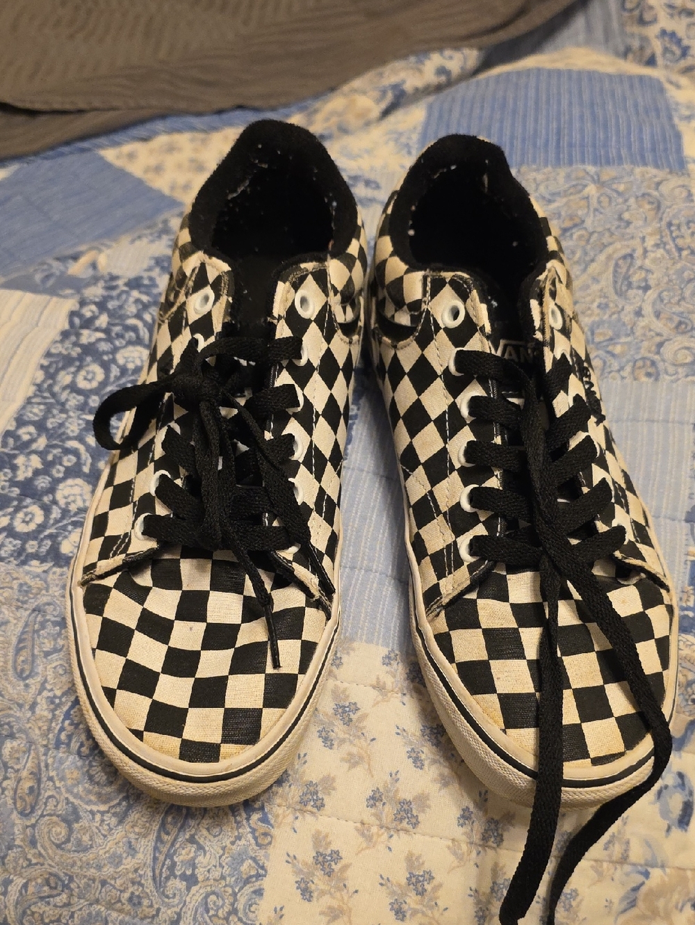 Vans Black & White Checkerboard Lace-Up Sneakers Mens 7.5/ Womens 9.5